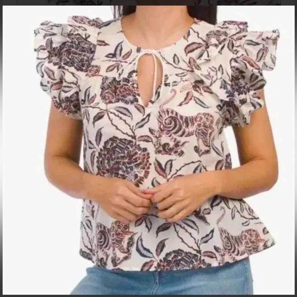House of‎ Harlow
Revolve 1960 Ruffle
Sleeve Floral Blouse 
Ozzie Ivory size med